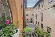 Appartamento in stabile storico zona Via Dottrina Cristiana
