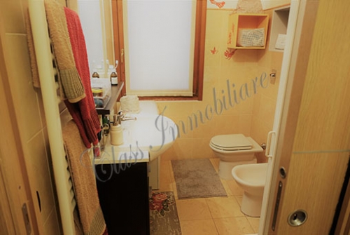 Grazioso bilocale con posto auto coperto