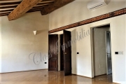 Importante casa mantovana zona Teatro Bibiena