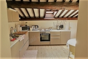 Bell\'appartamento con 2 letto e terrazzo zona via Arrivabene