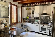 Signorile appartamento di 165 mq. zona via G.Romano