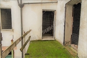 Appartamenti al grezzo zona Piazza Virgiliana