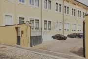 Nuovi garages in centros storico. Rara opportunità