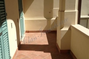 Zona via Accademia prestigioso appartamento con stupenda loggia
