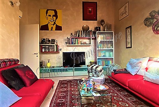 Accogliente appartamento mansardato con garage